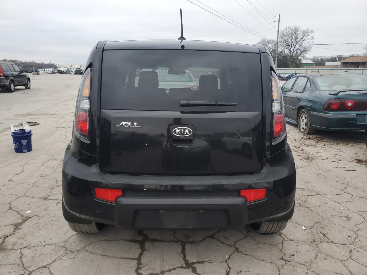 2010 Kia Soul + VIN: KNDJT2A21A7182937 Lot: 84601714