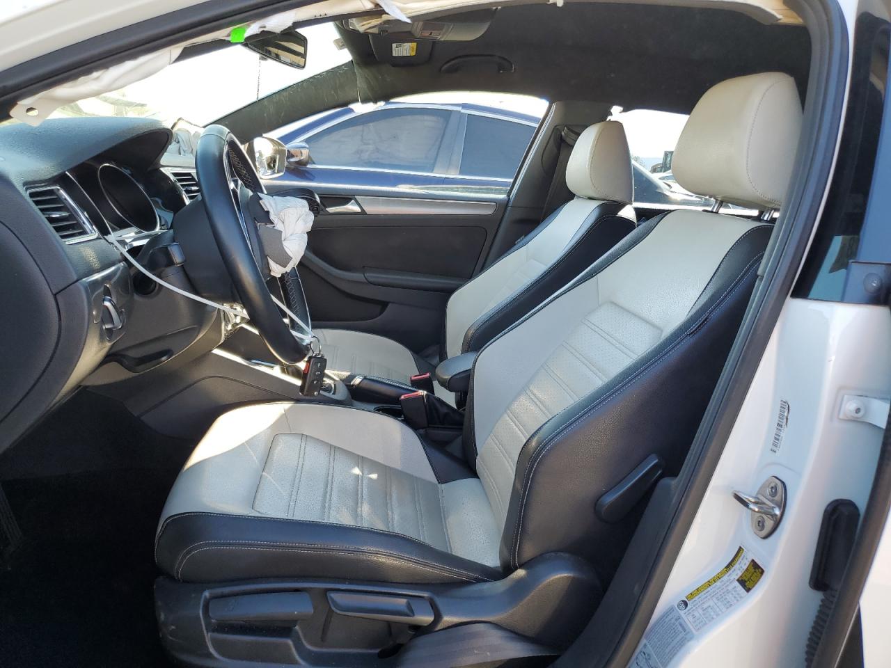 2016 Volkswagen Jetta - Image 7