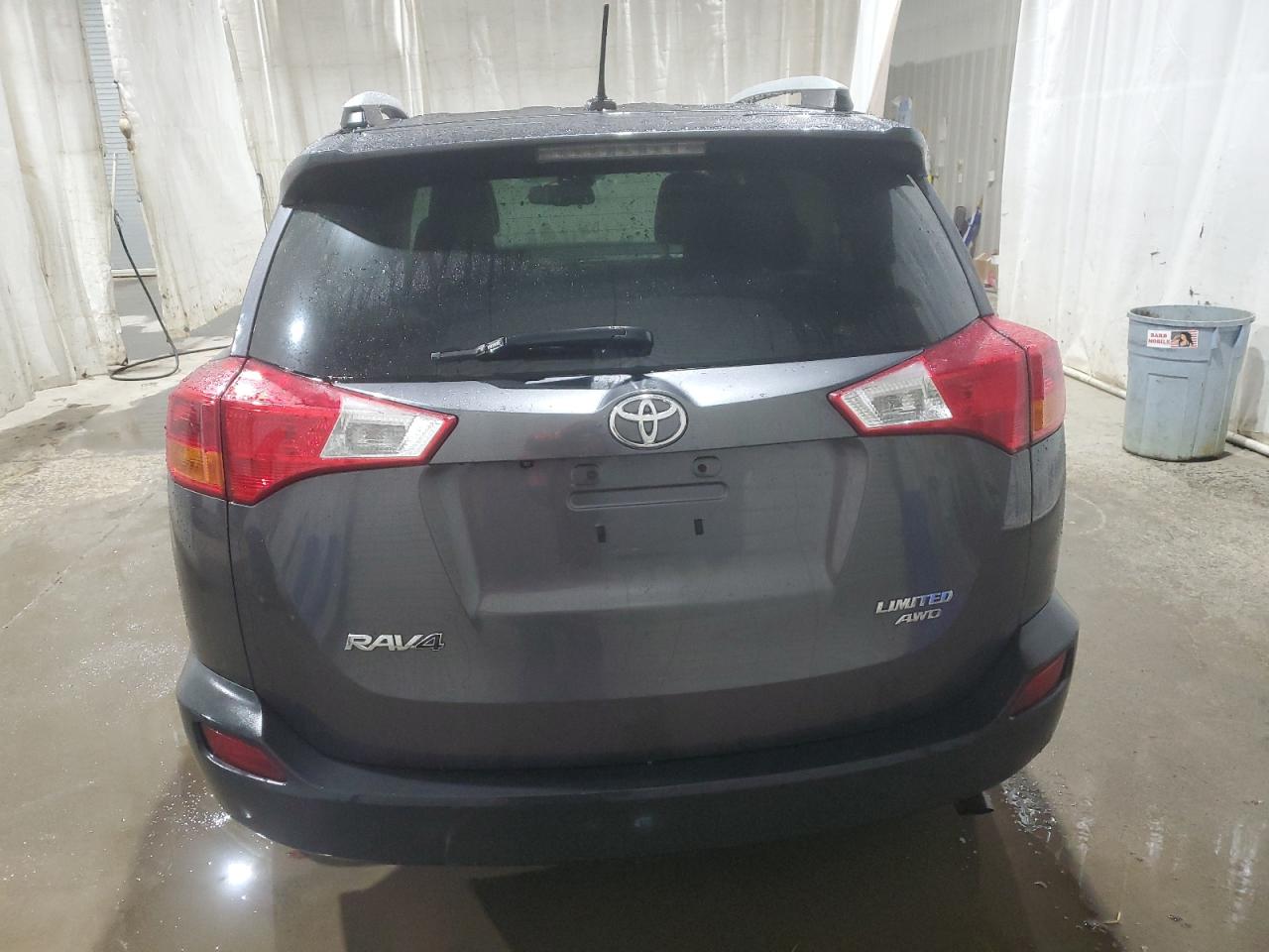 2015 Toyota RAV 4 - Image 6