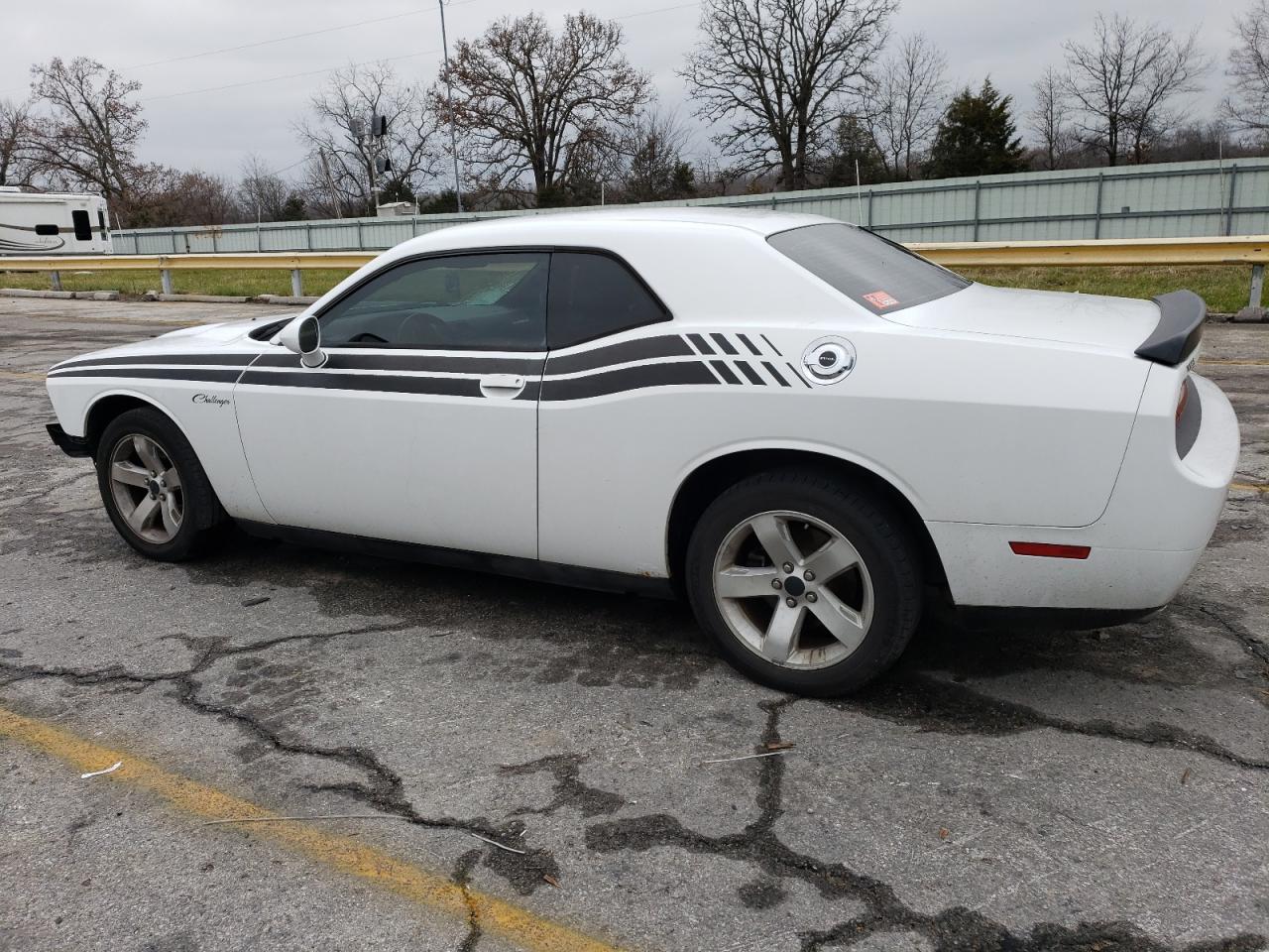 2013 Dodge Challenger - Image 2