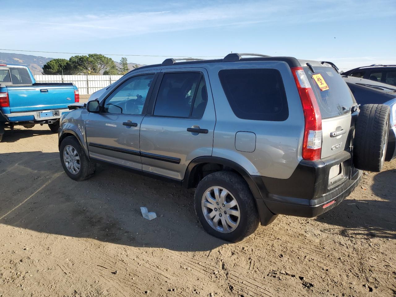 2005 Honda CR-V - Image 2