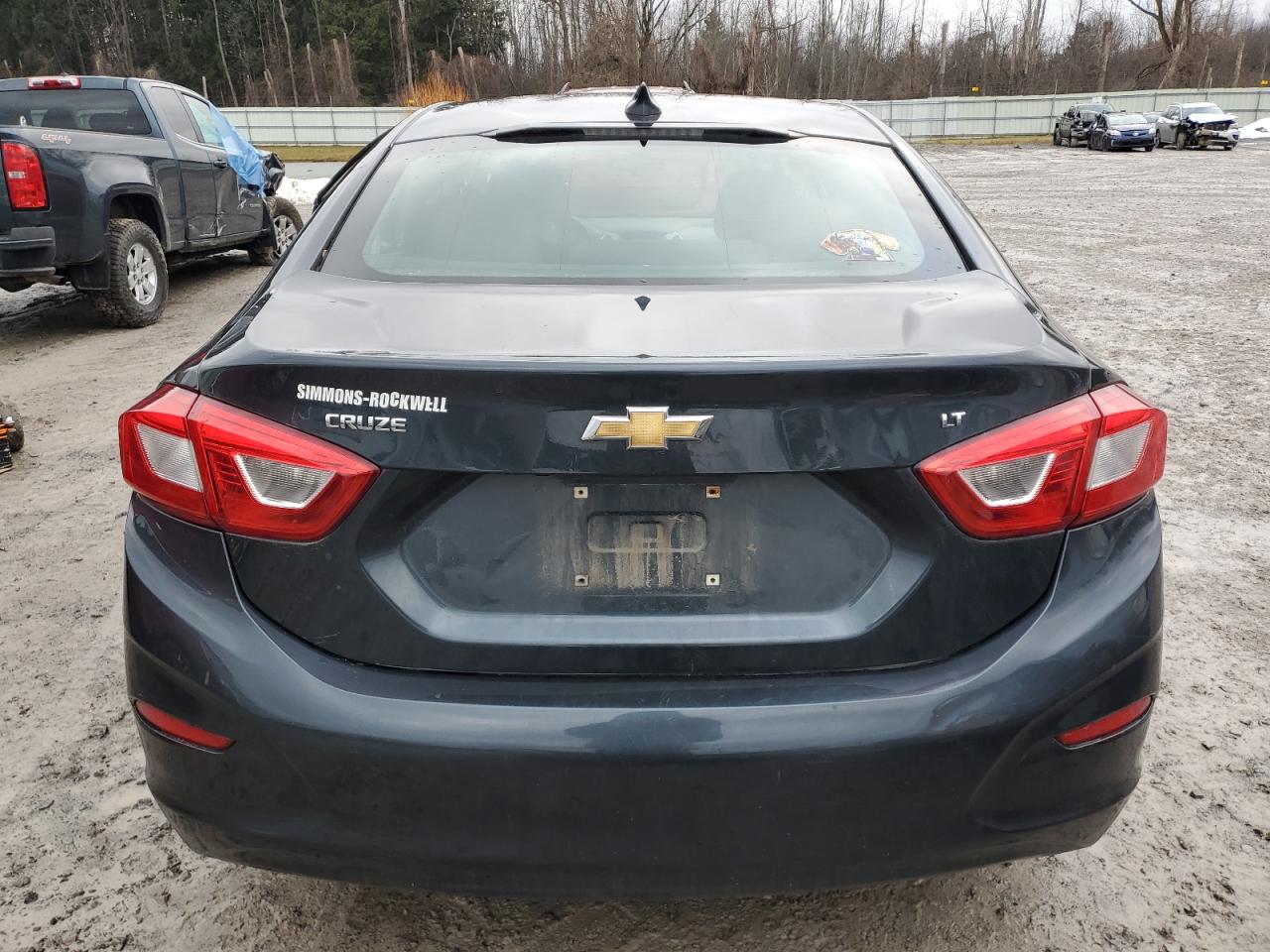 2017 Chevrolet Cruze Lt VIN: 1G1BE5SM5H7224156 Lot: 85129654