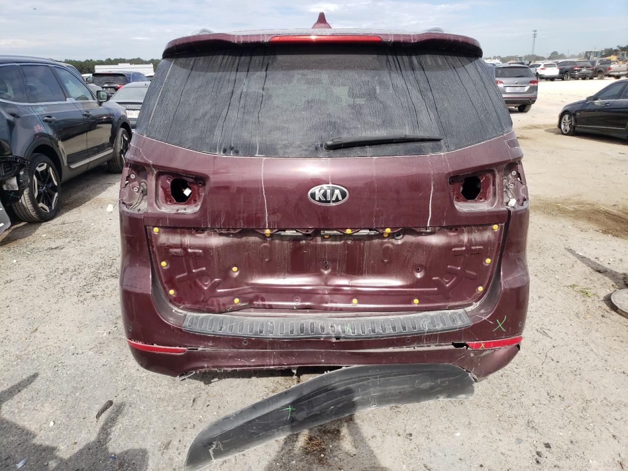 2017 Kia Sedona Lx VIN: KNDMB5C12H6333161 Lot: 83573194