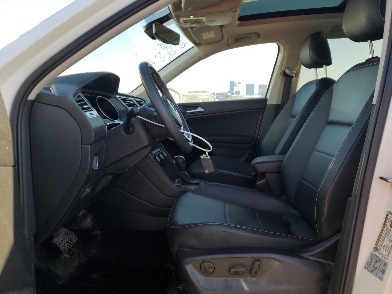 2021 Volkswagen Tiguan - Image 7