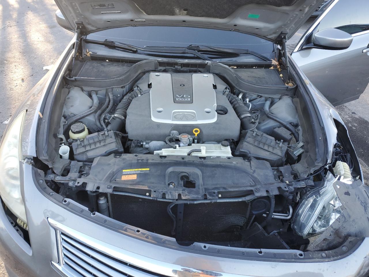 2011 Infiniti G - Image 12
