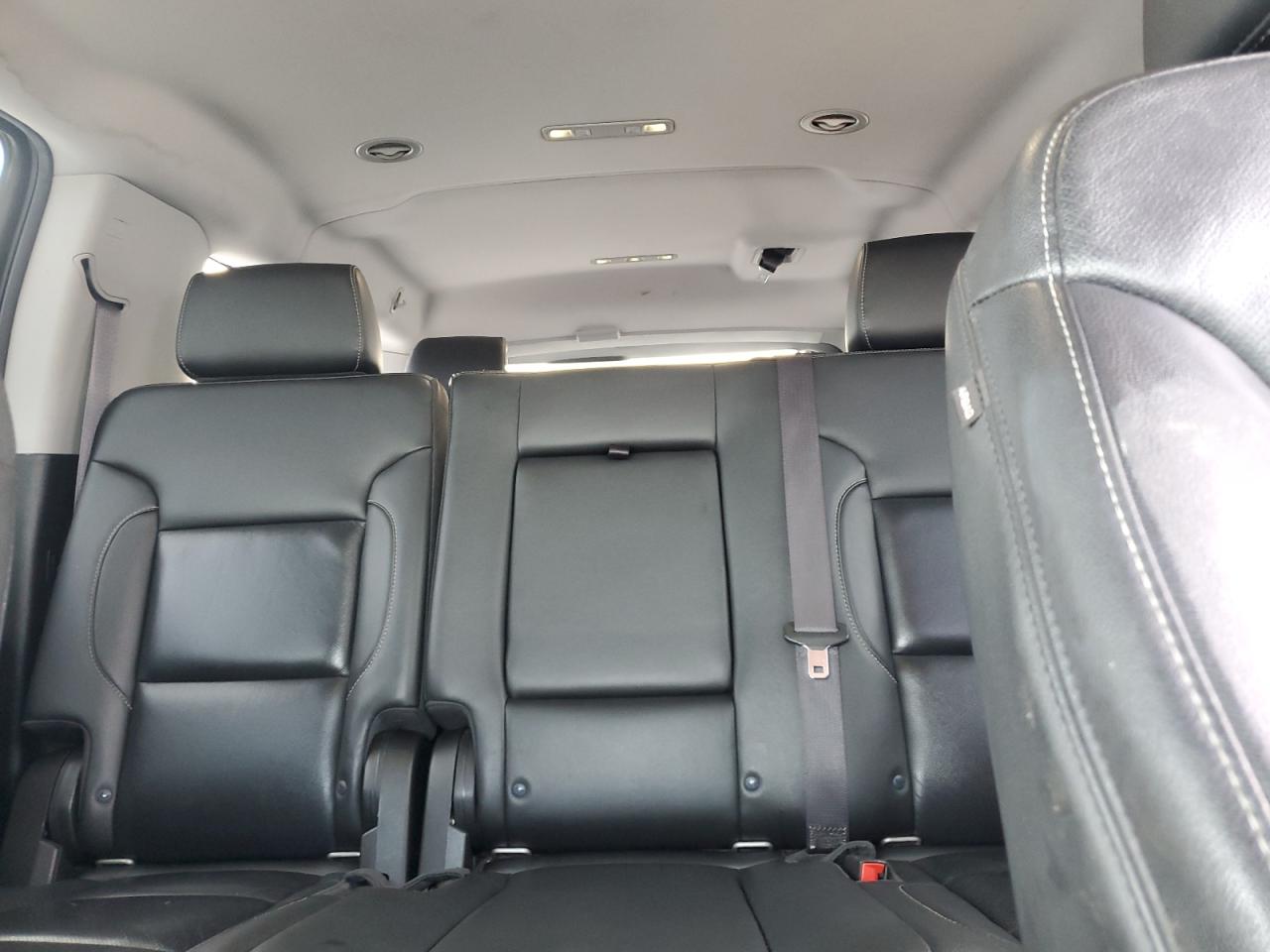 2017 GMC Yukon - Image 10