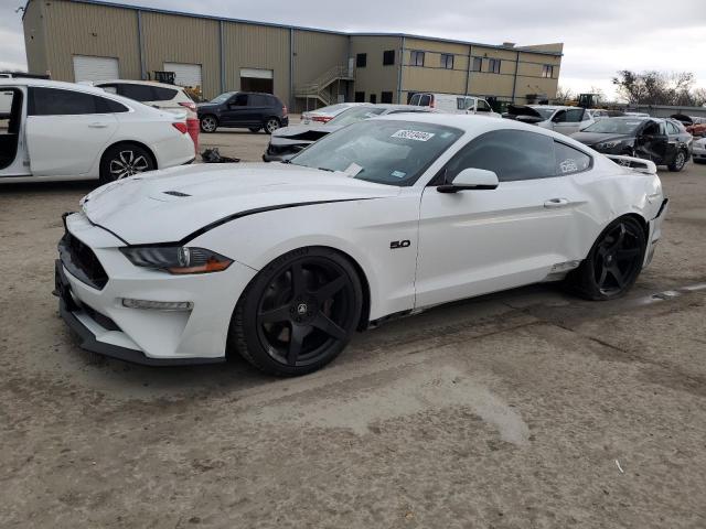  FORD MUSTANG 2019 Белы