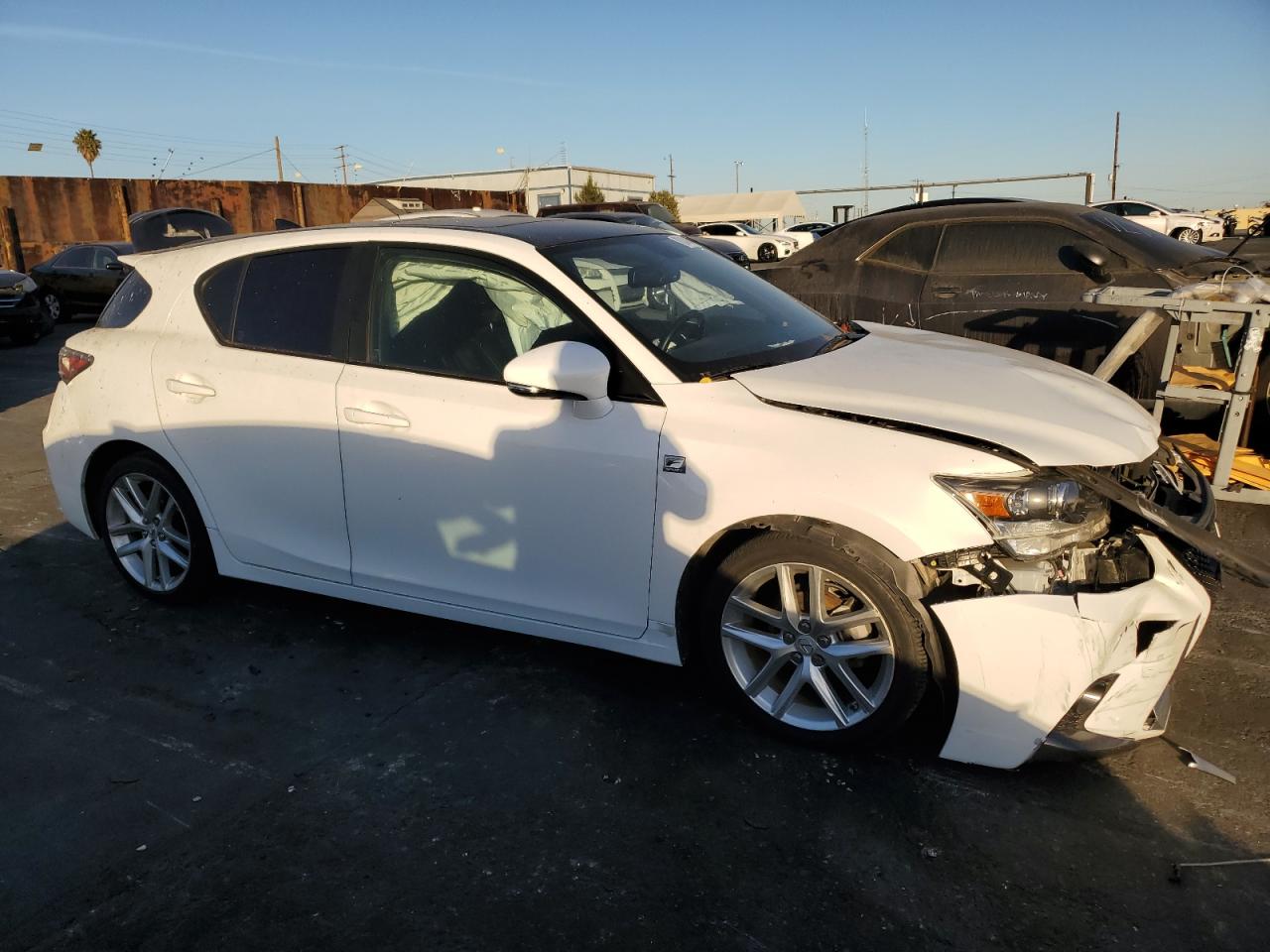 2015 Lexus CT - Image 4