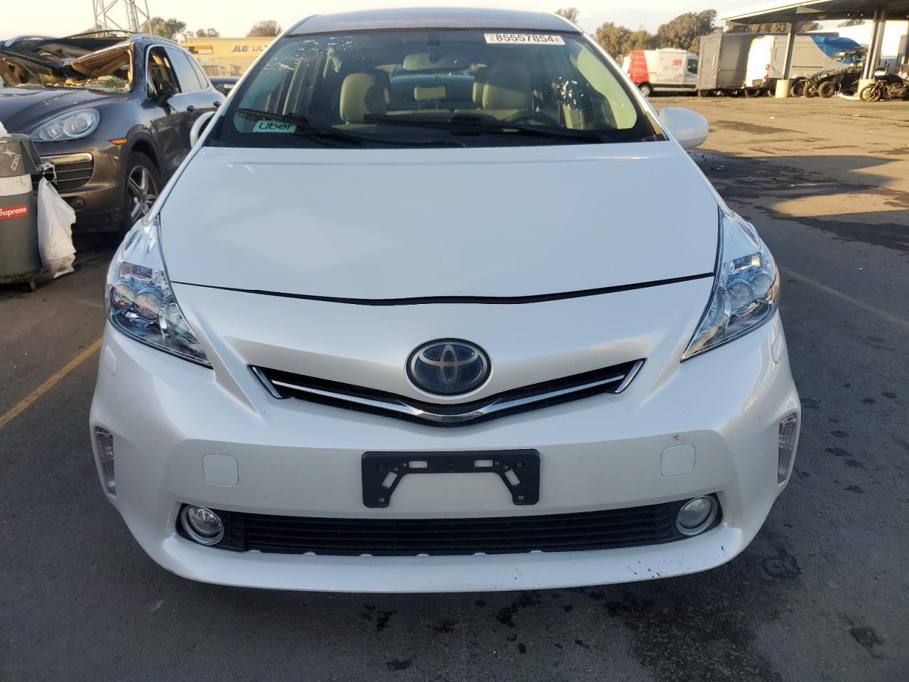 2012 Toyota Prius - Image 5