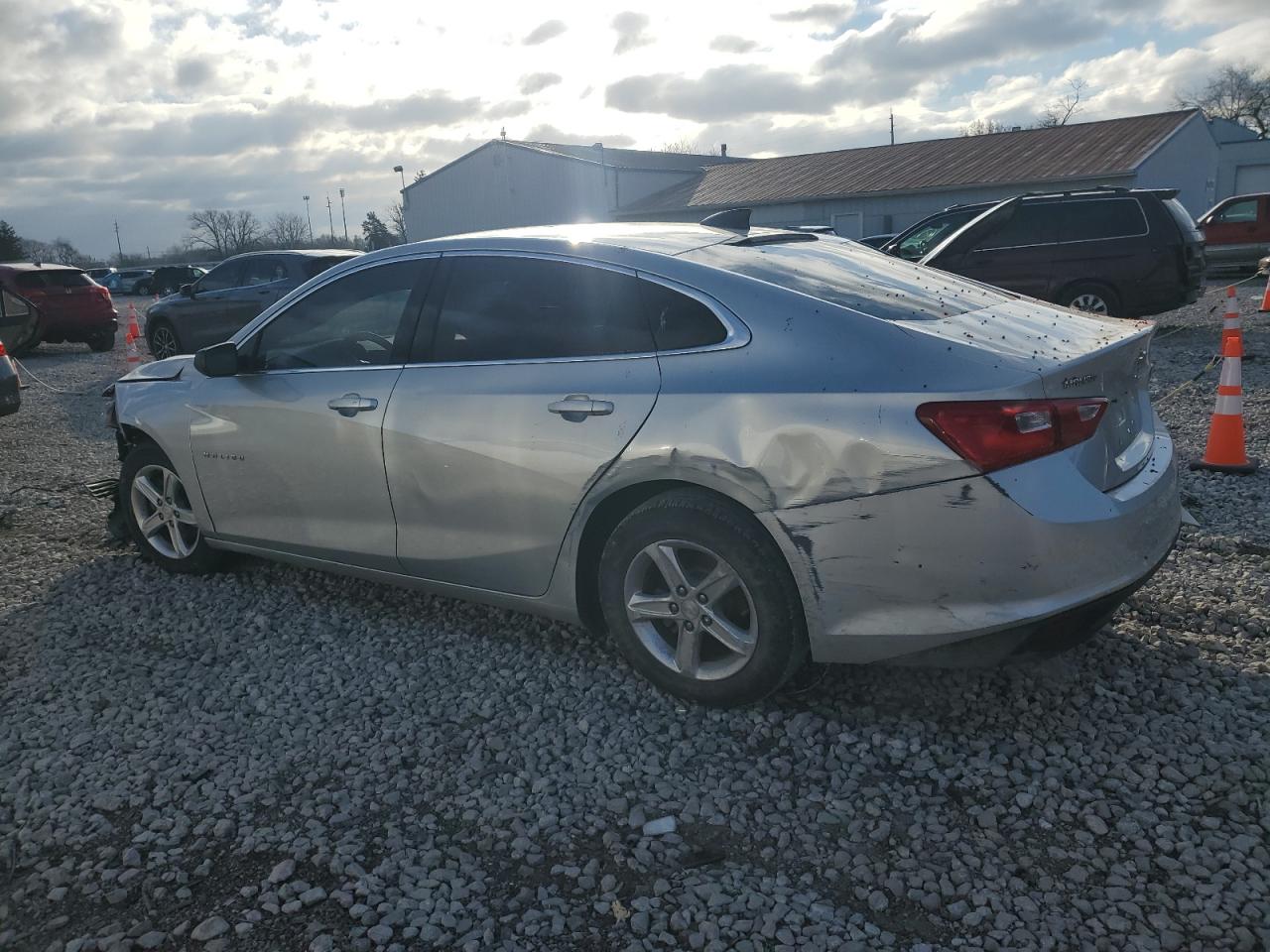 VIN 1G1ZB5ST3KF202152 2019 CHEVROLET MALIBU no.2