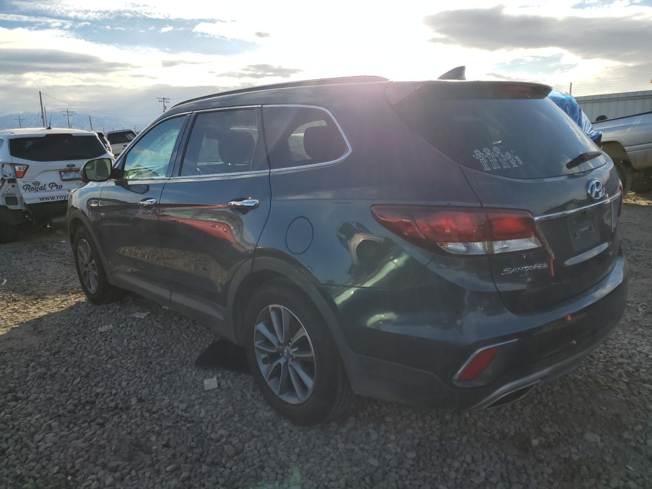 2017 Hyundai Santa Fe - Image 2