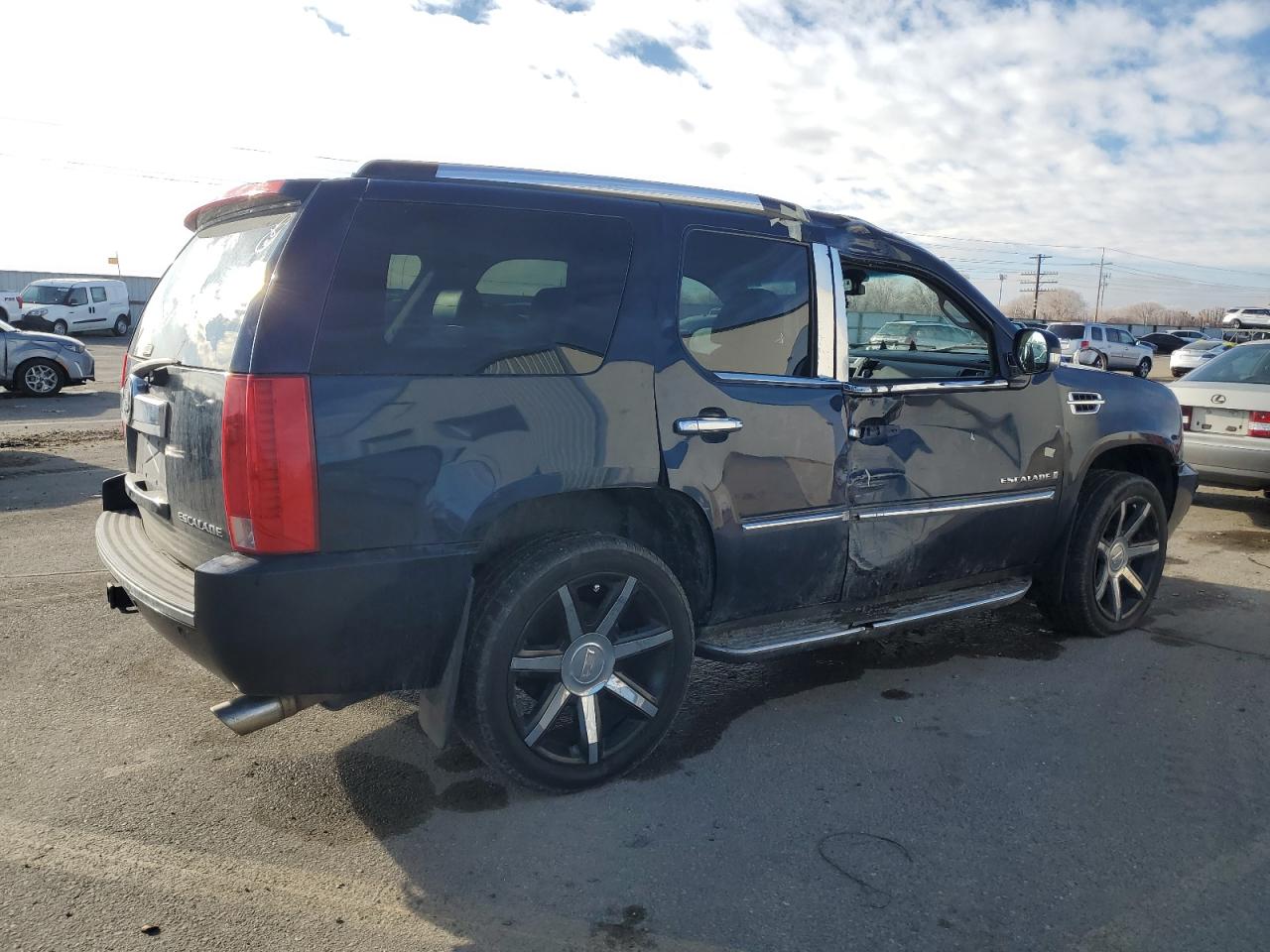 2008 Cadillac Escalade - Image 3