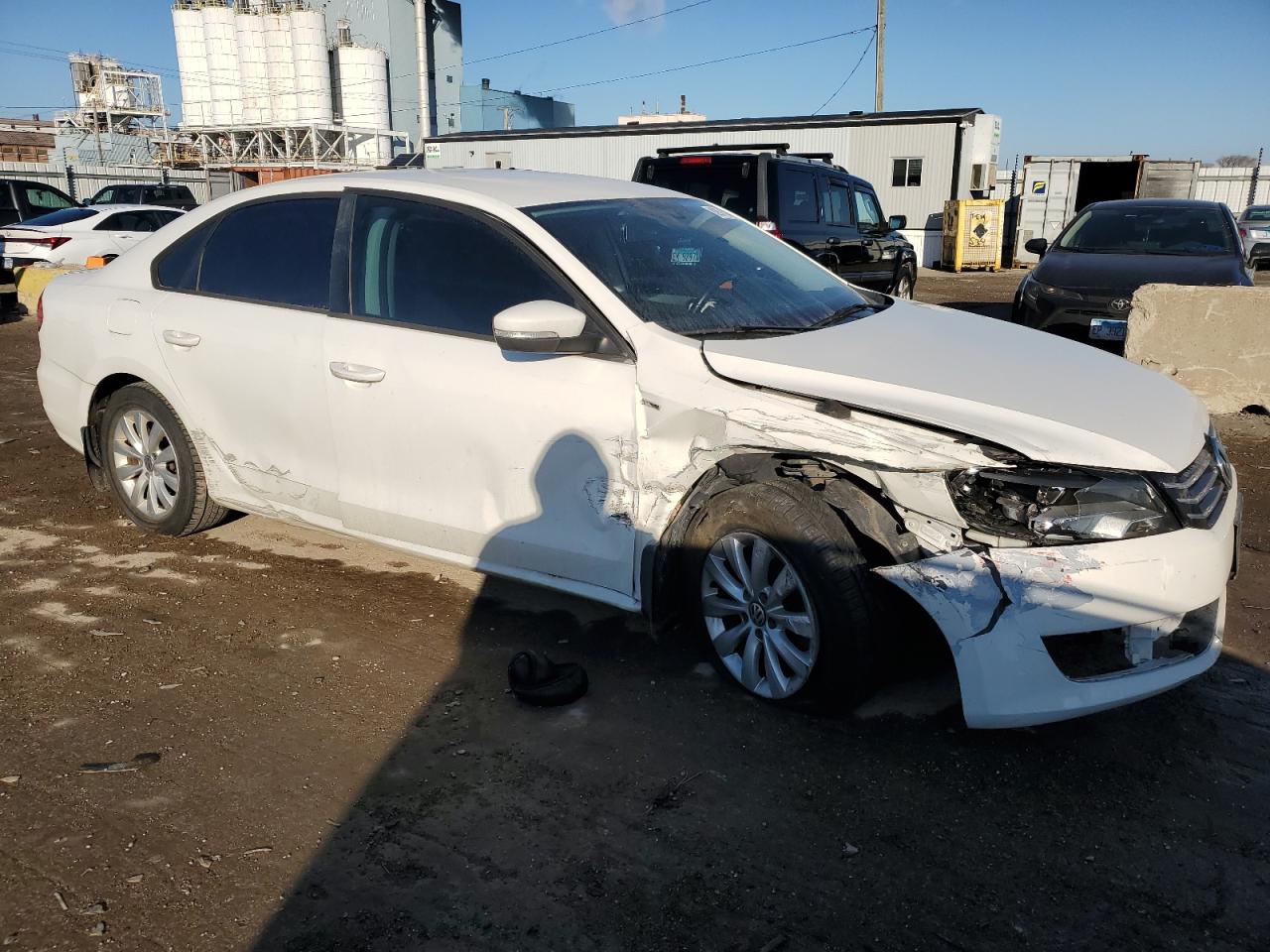 2014 Volkswagen Passat - Image 4