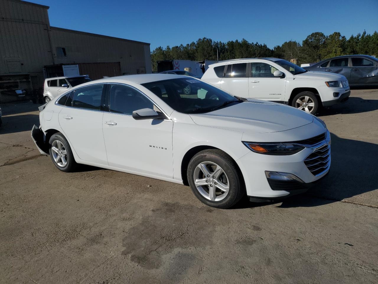 VIN 1G1ZC5ST1MF087017 2021 CHEVROLET MALIBU no.4