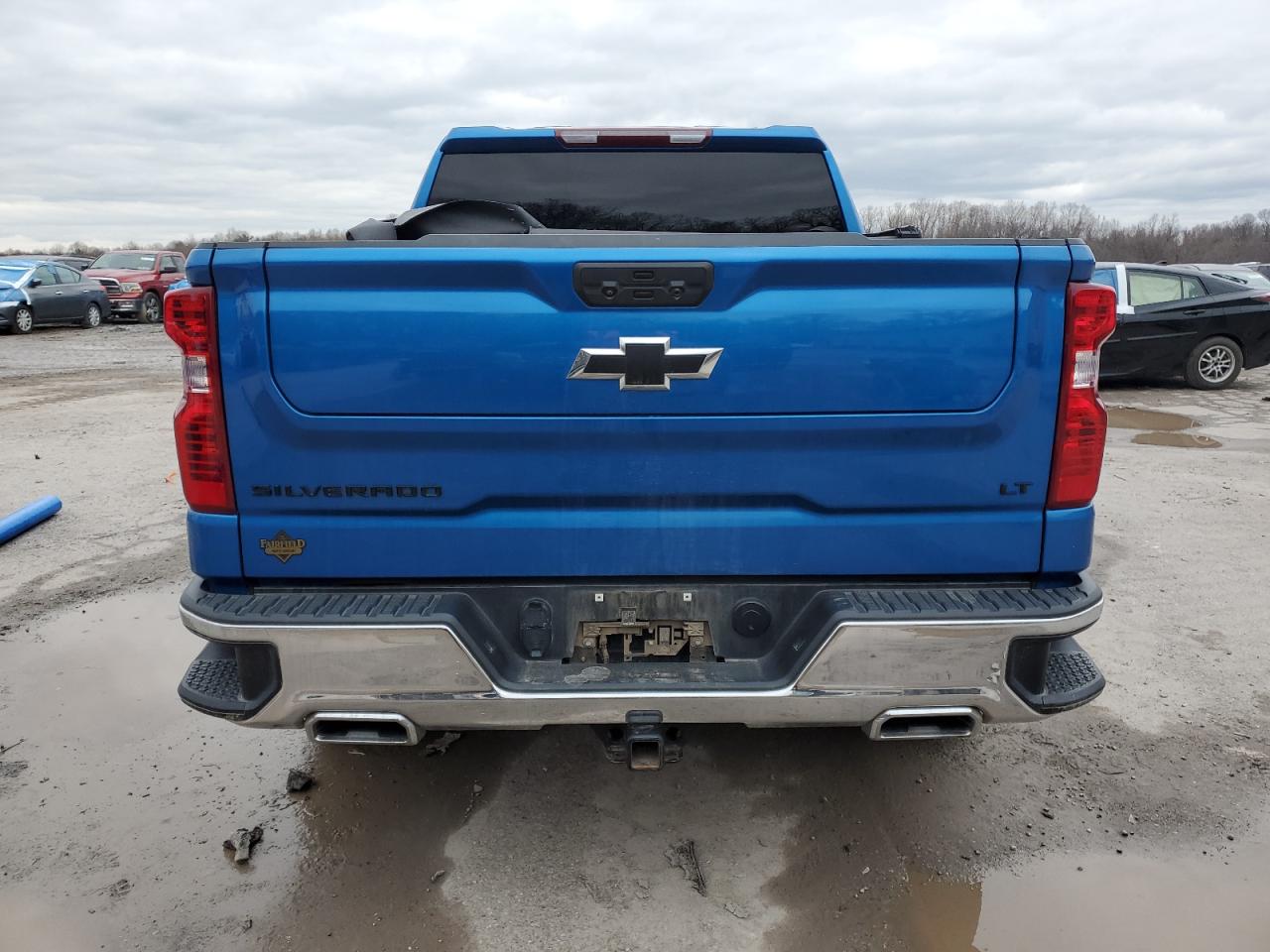 2022 Chevrolet Silverado - Image 6