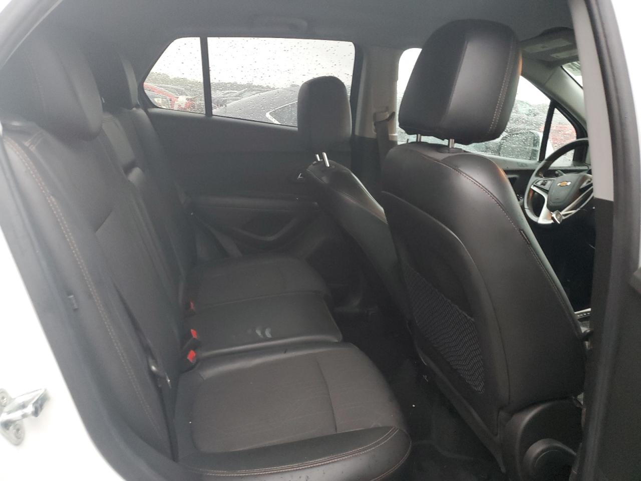 2020 Chevrolet Trax - Image 10