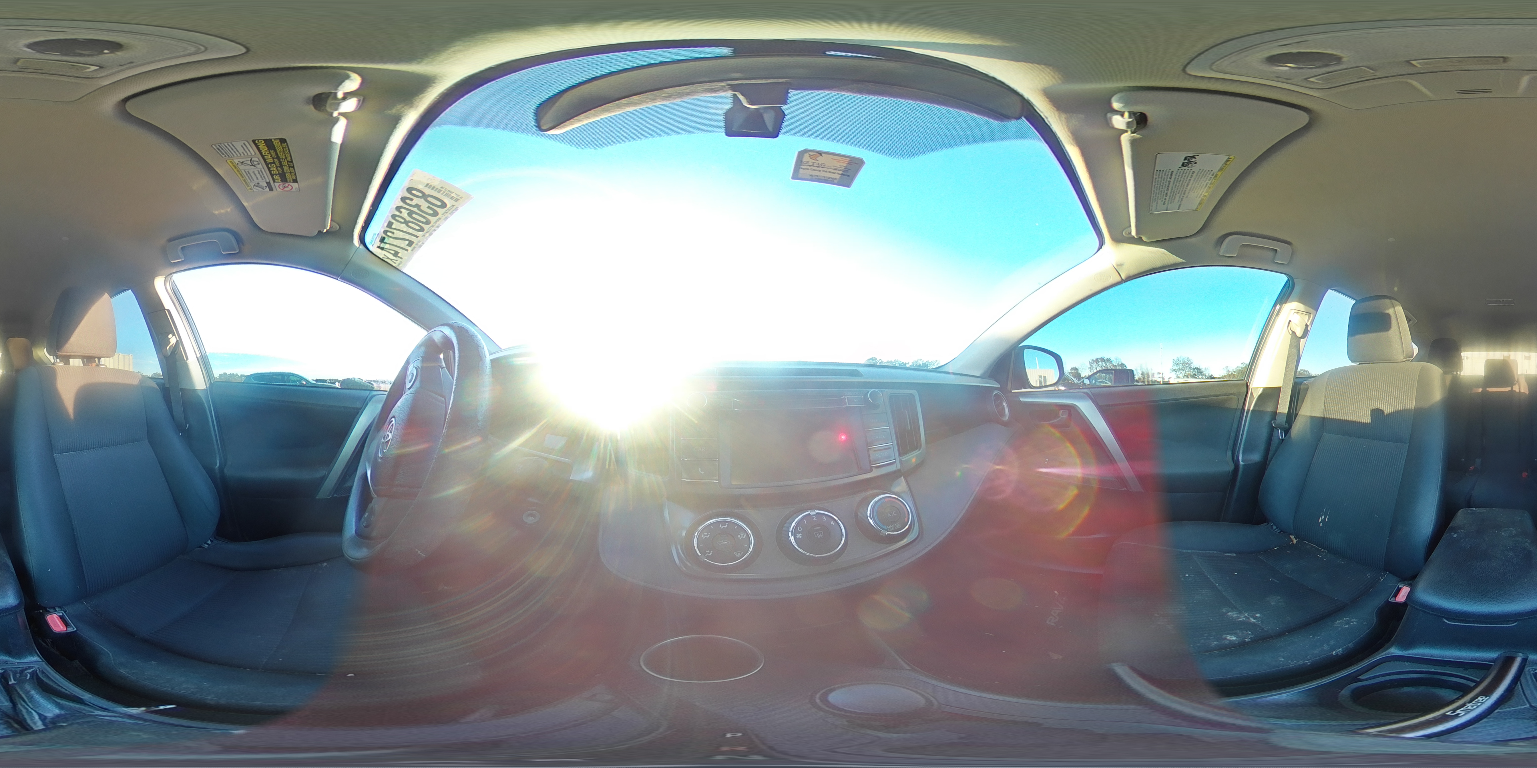 2015 Toyota RAV 4 - Image 13