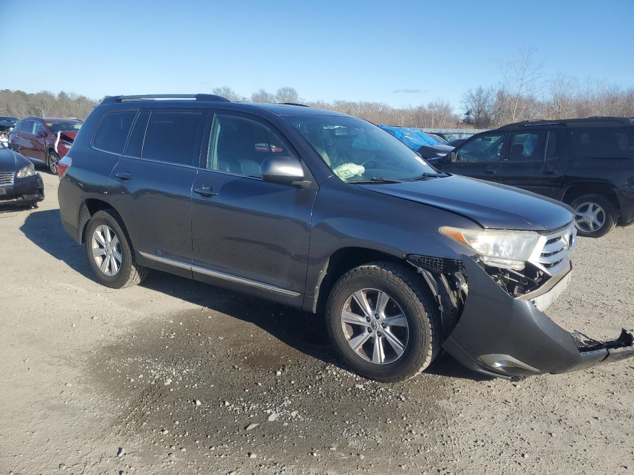 VIN 5TDBK3EH0DS204772 2013 TOYOTA HIGHLANDER no.4