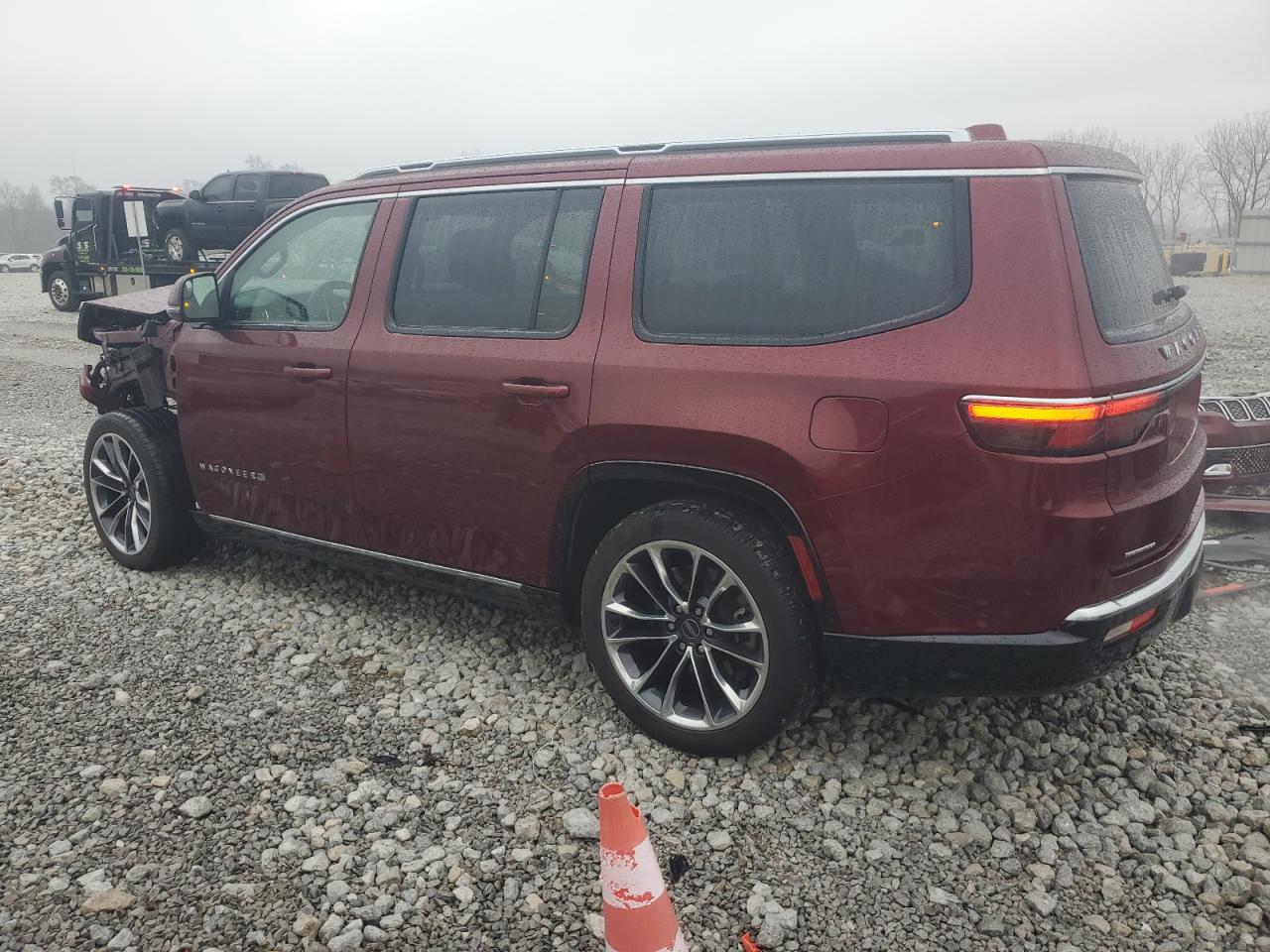 2022 Jeep Grand Wagoneer - Image 2
