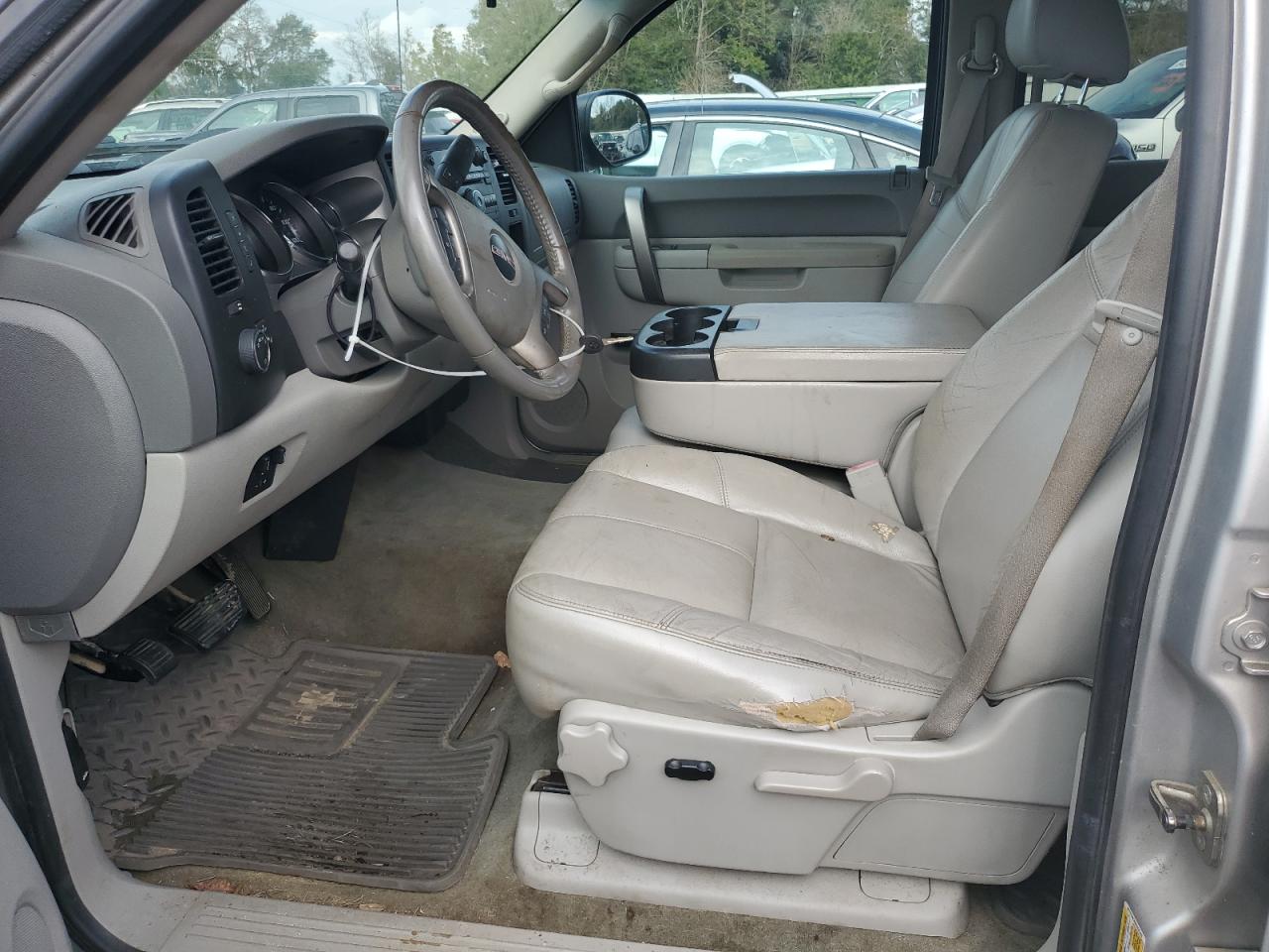 2011 GMC Sierra - Image 7