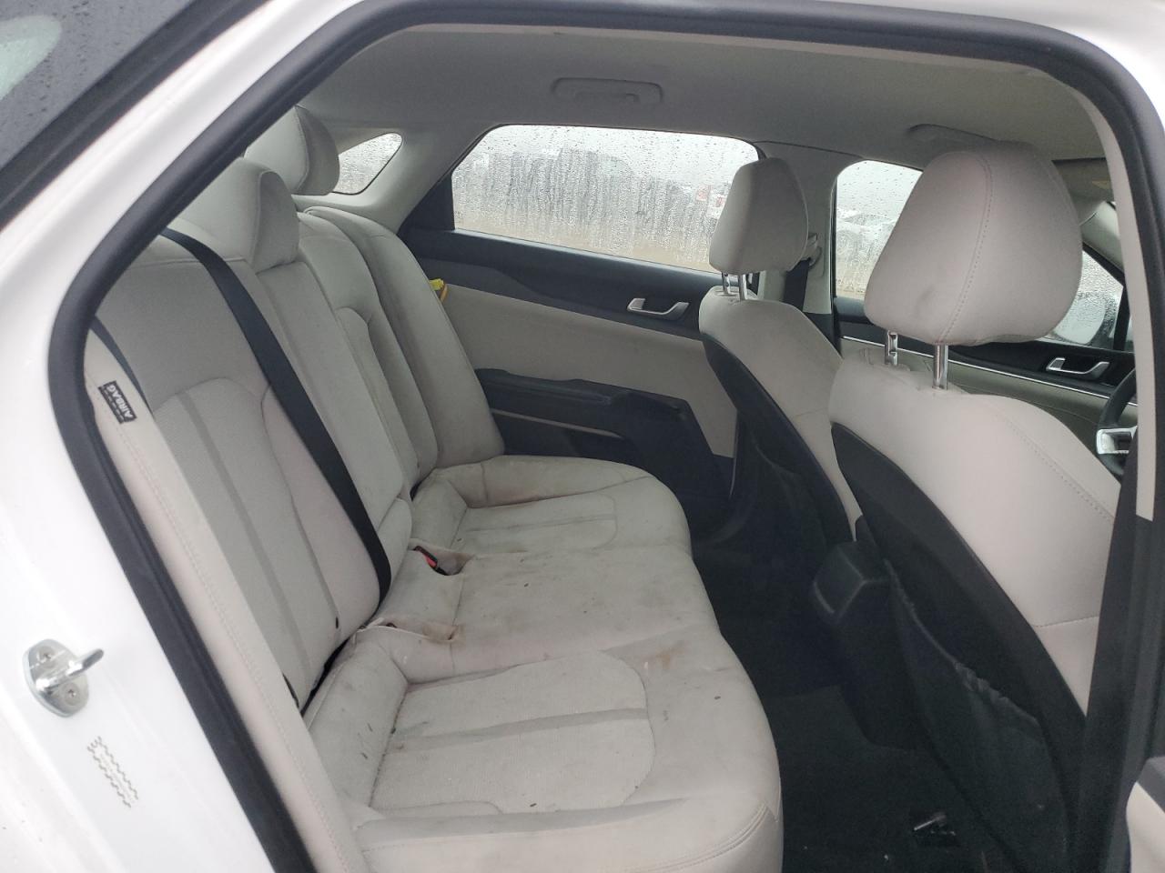 2021 Kia K5 - Image 10