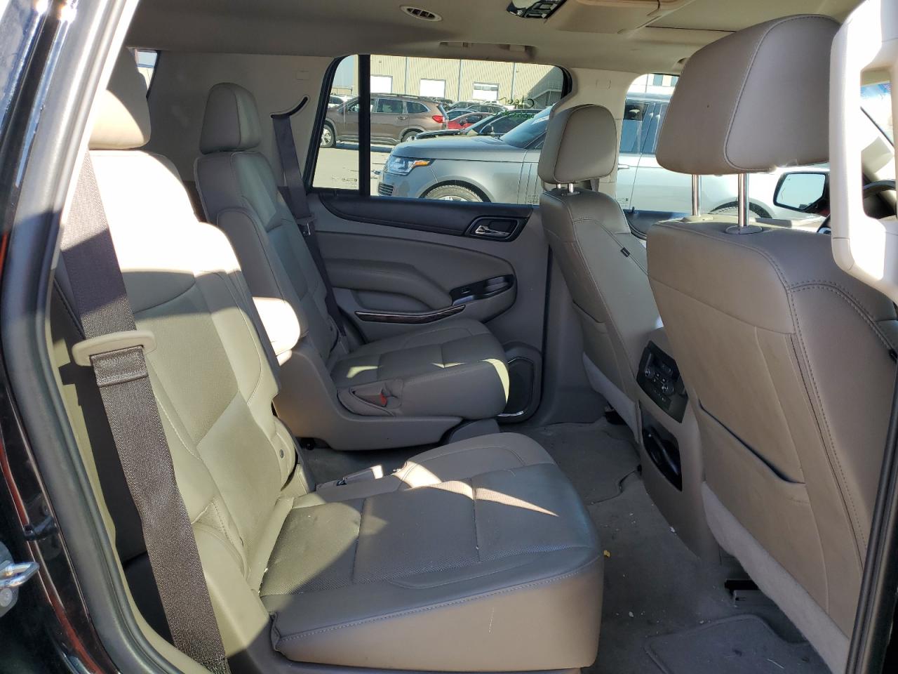 2018 GMC Yukon - Image 11