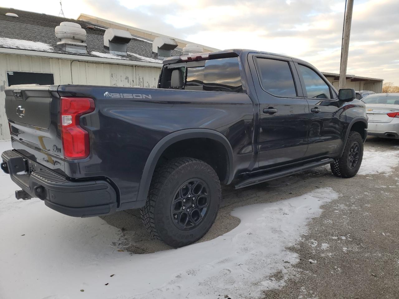 2023 Chevrolet Silverado - Image 3
