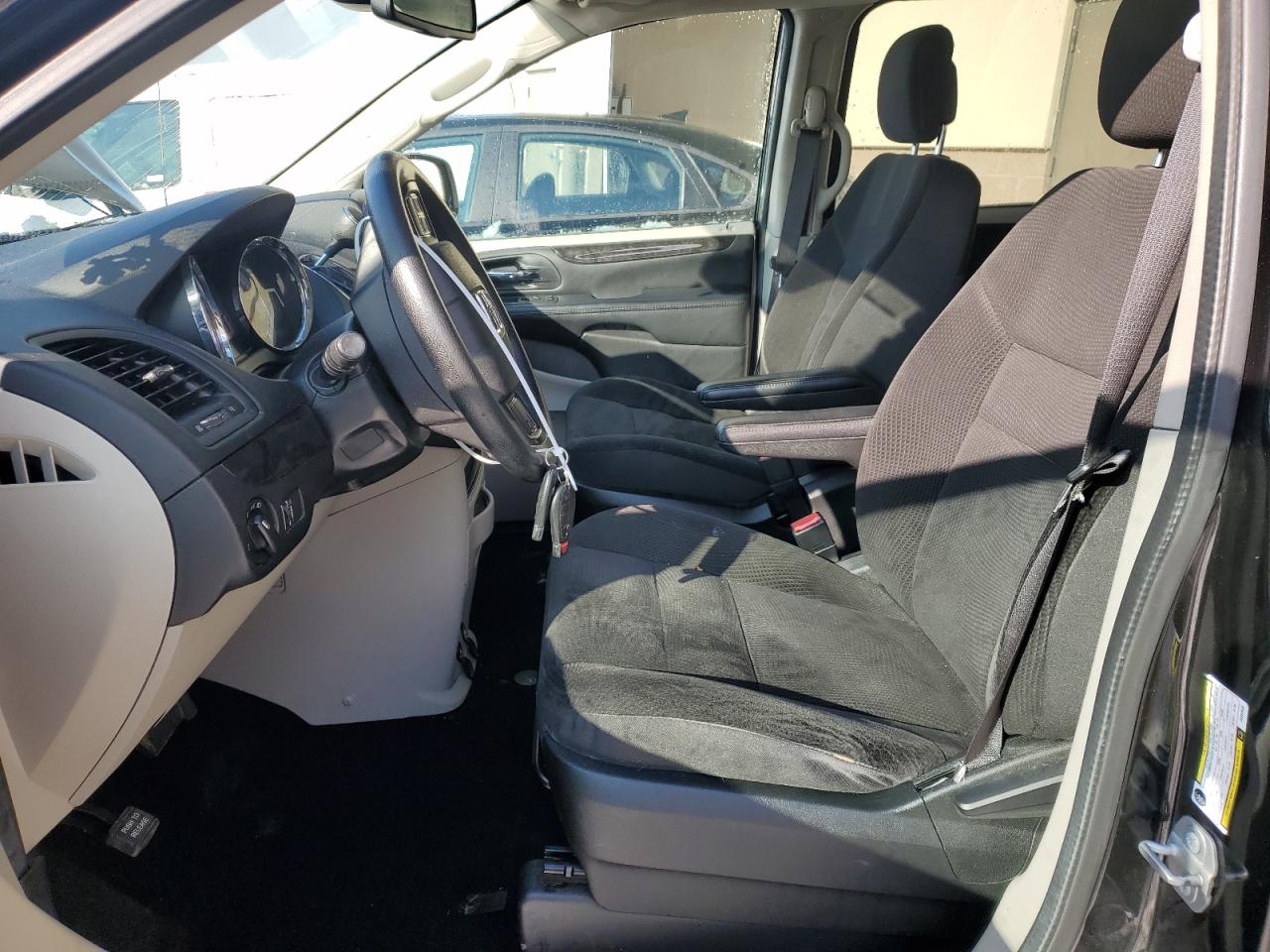 2018 Dodge Caravan - Image 7