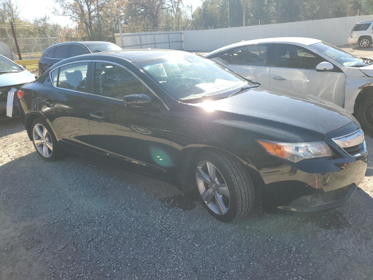 2014 Acura ILX - Image 4