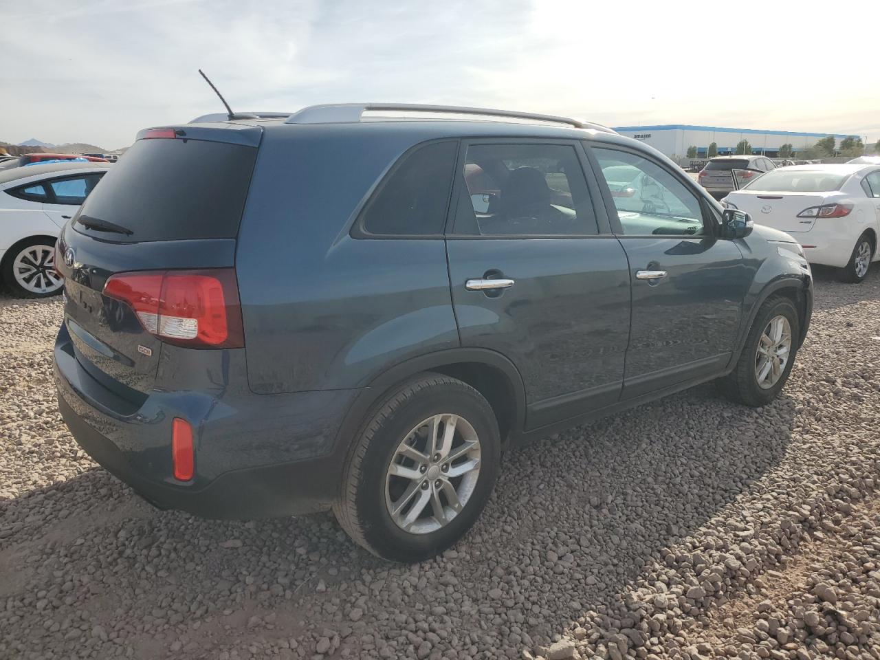 VIN 5XYKT4A63EG520074 2014 KIA SORENTO no.3