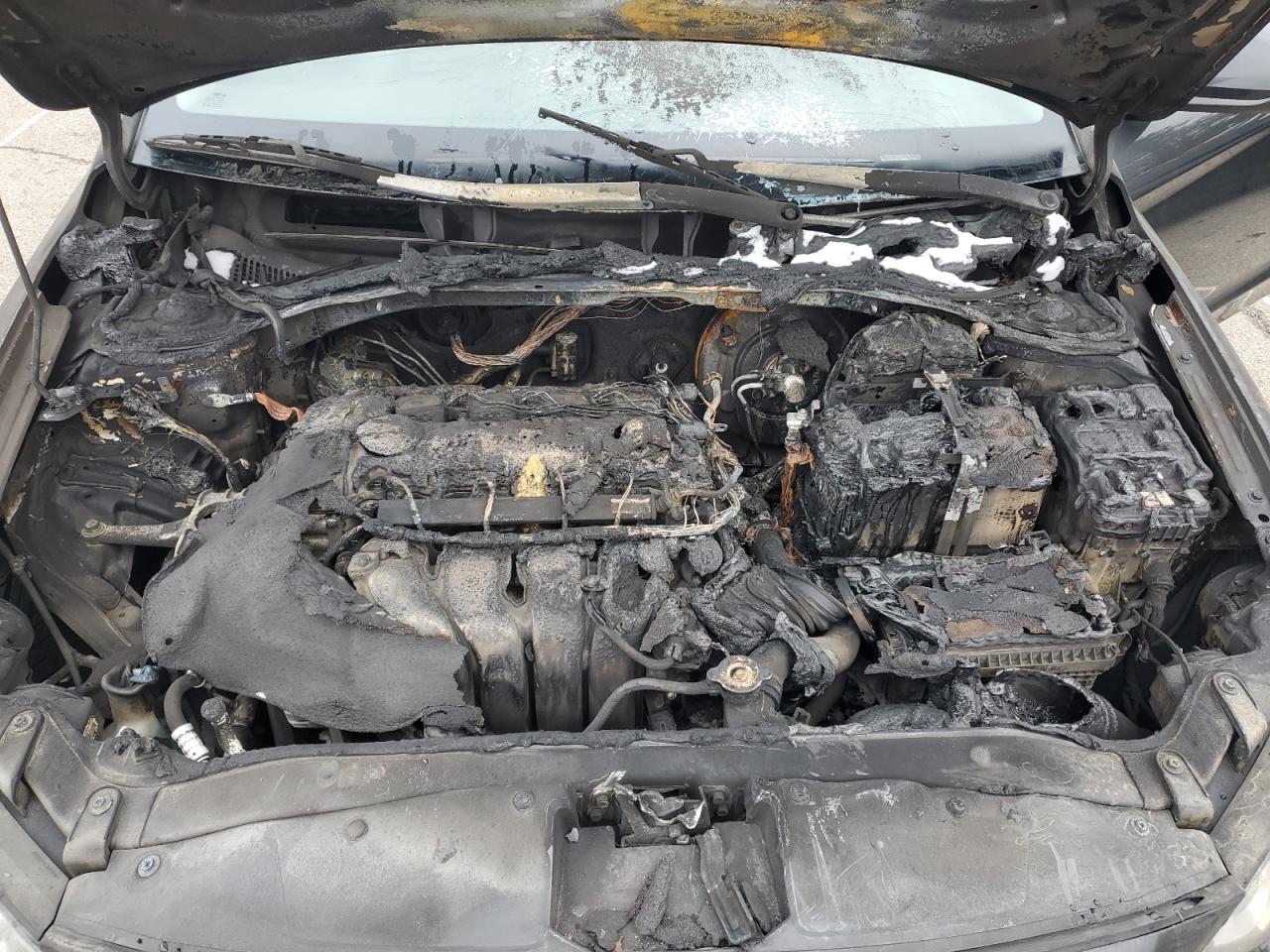 2017 Hyundai Elantra - Image 12