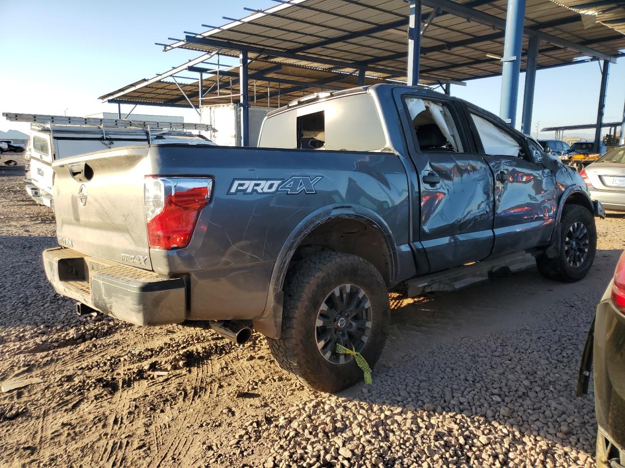 VIN 1N6AA1E59KN527002 2019 NISSAN TITAN no.3