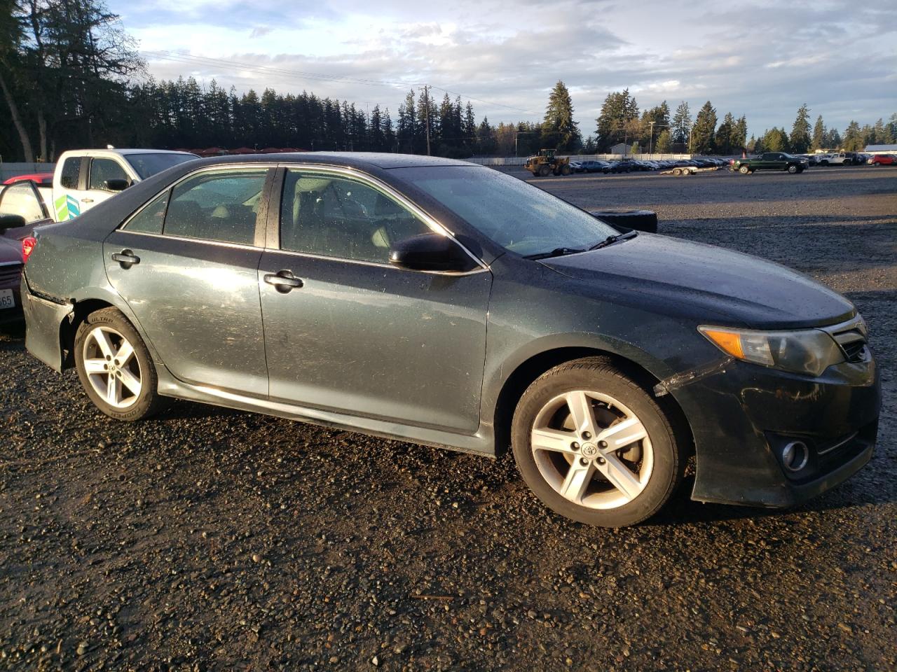 VIN 4T1BF1FK0DU232761 2013 TOYOTA CAMRY no.4