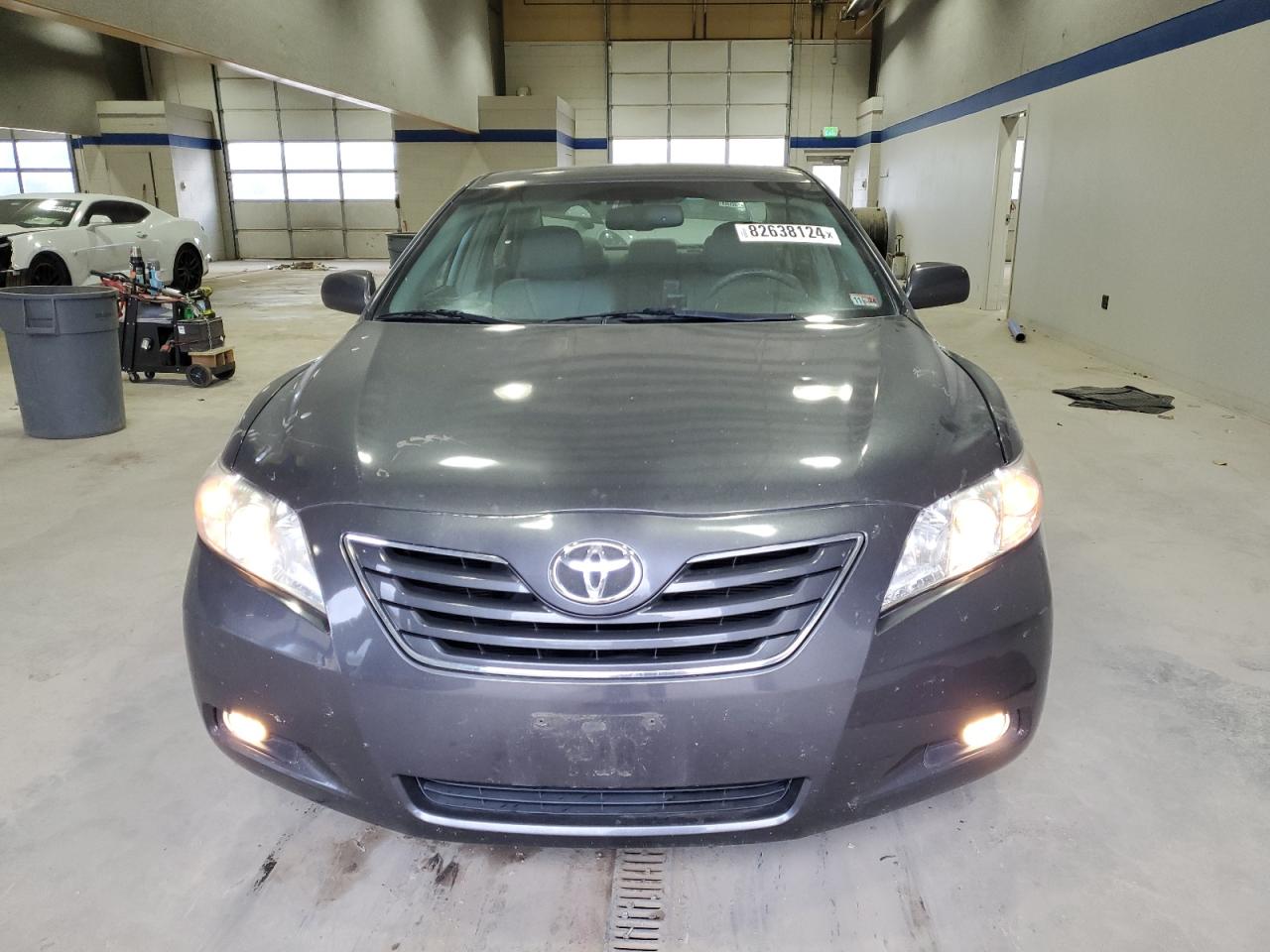 2009 Toyota Camry - Image 5