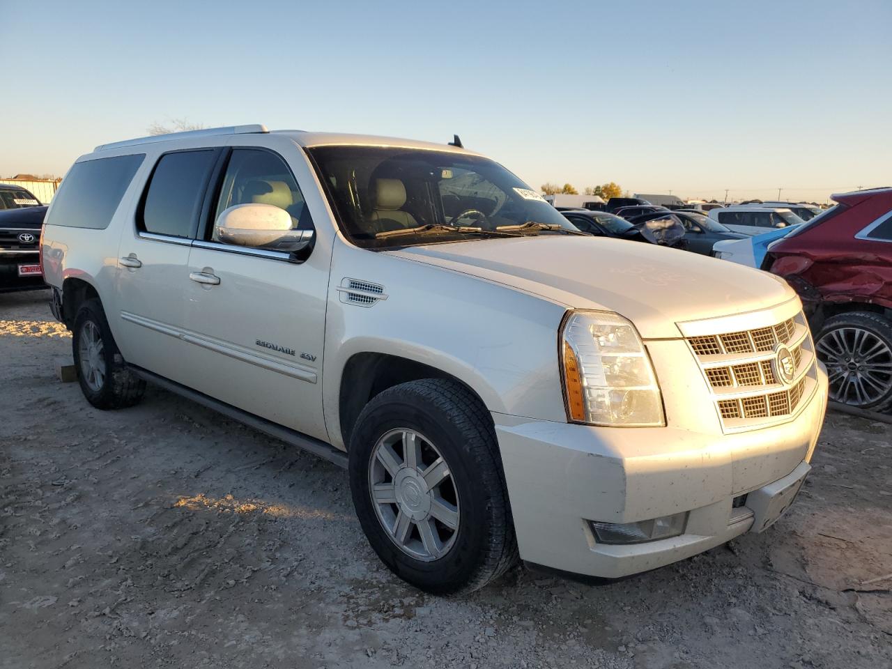2014 Cadillac Escalade - Image 4
