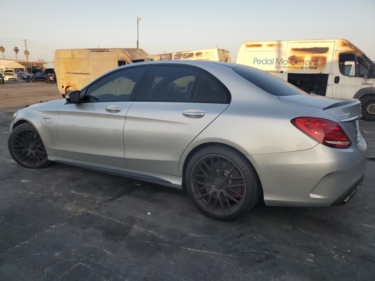 VIN 55SWF8HB8JU263660 2018 MERCEDES-BENZ C-CLASS no.2