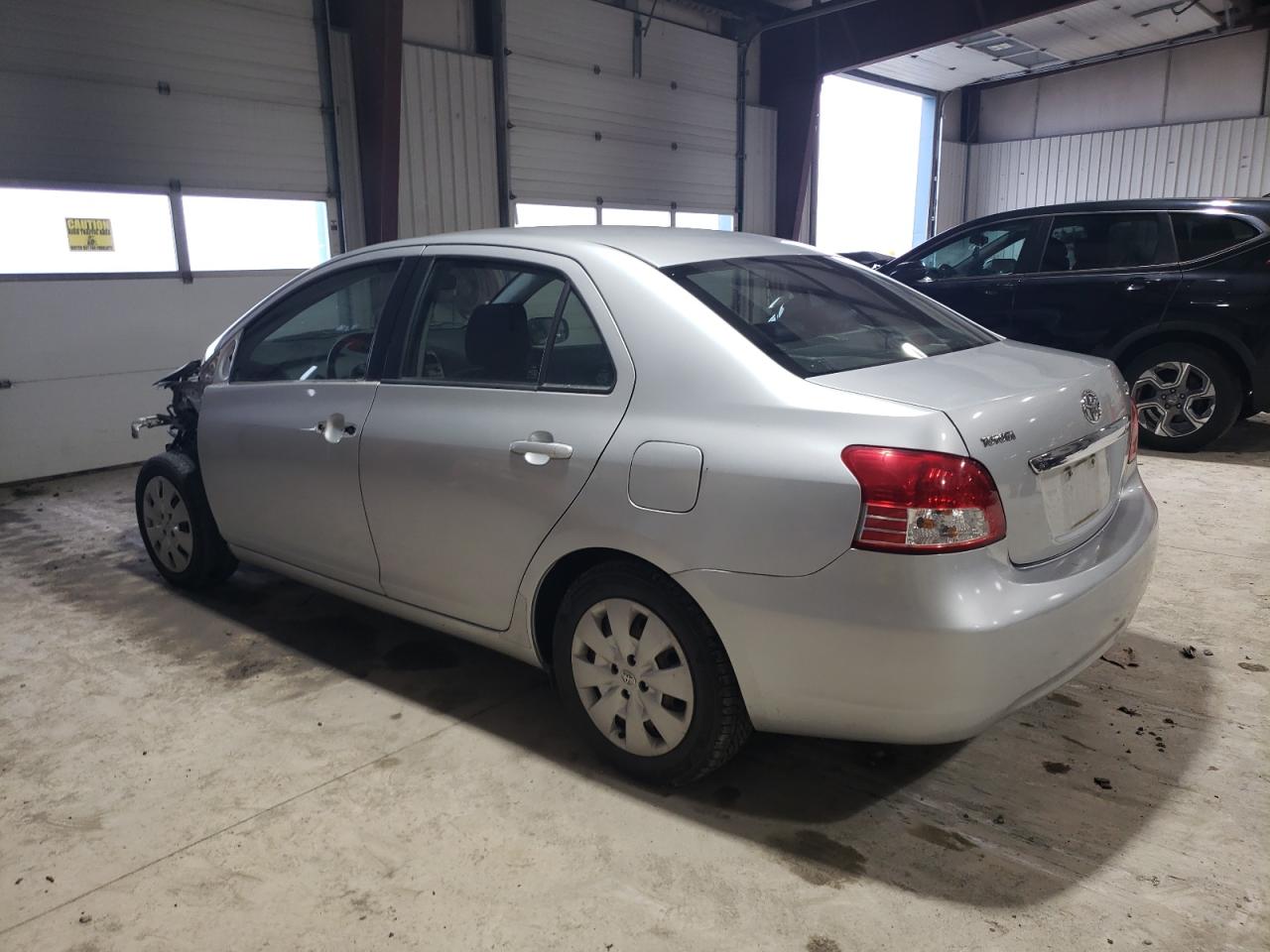 2009 Toyota Yaris - Image 2