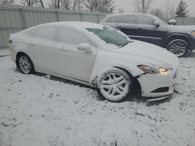 Sedans FORD FUSION 2016 Biały