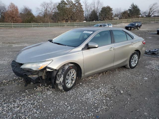  TOYOTA CAMRY 2015 Beżowy