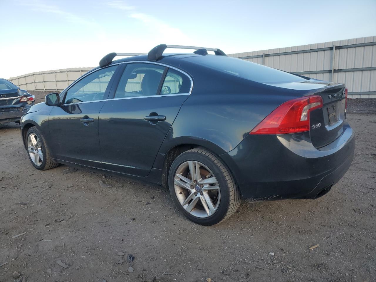 VIN YV126MFKXF2364537 2015 VOLVO S60 no.2