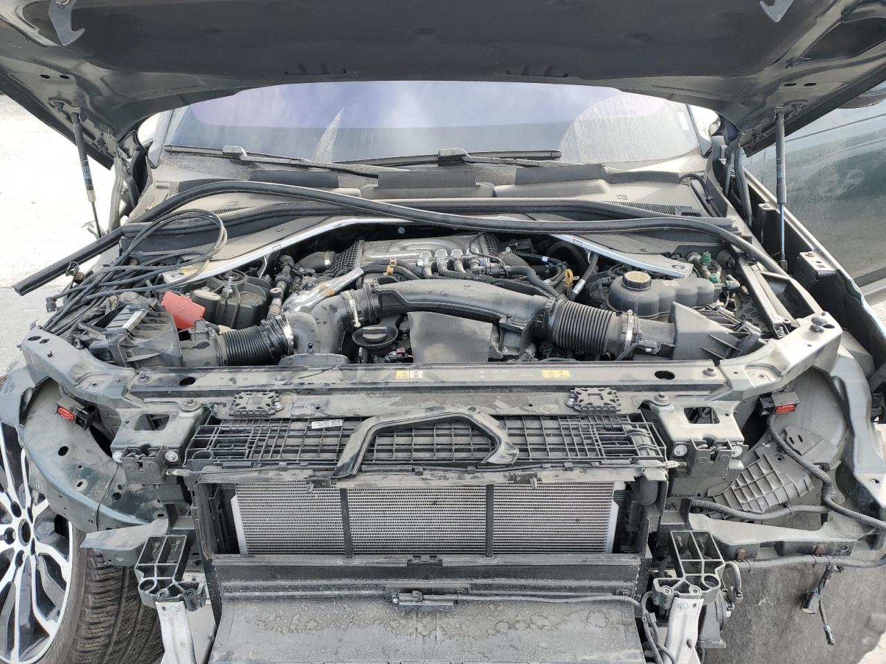 2023 Land Rover Range Rover - Image 12