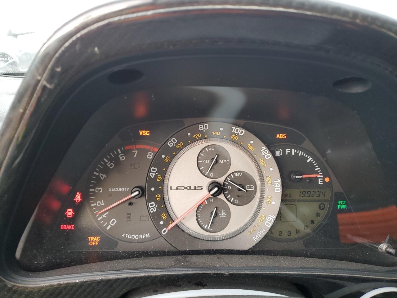2003 Lexus IS - Image 9