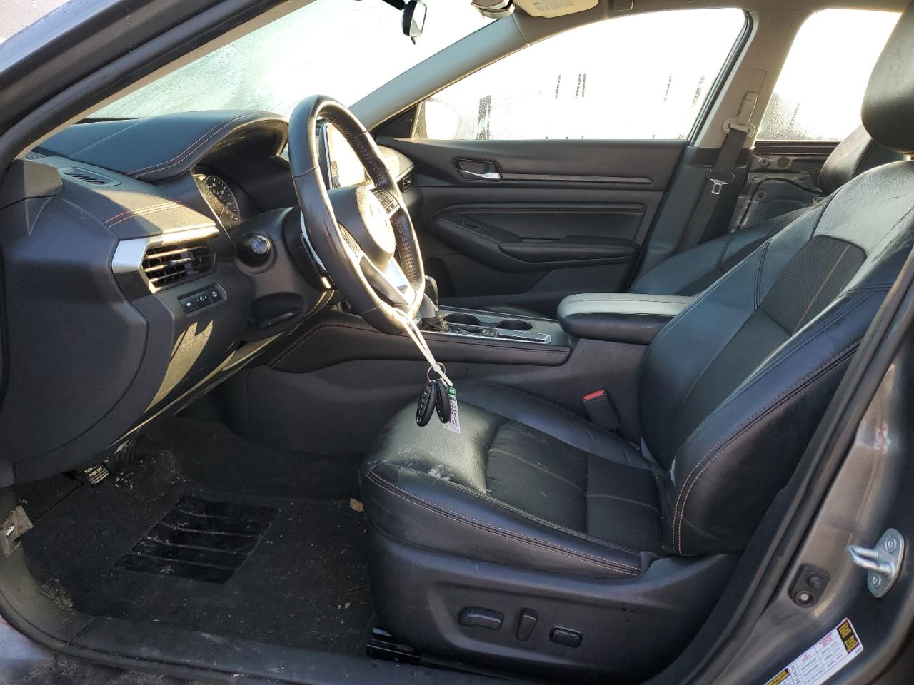 2022 Nissan Altima - Image 7