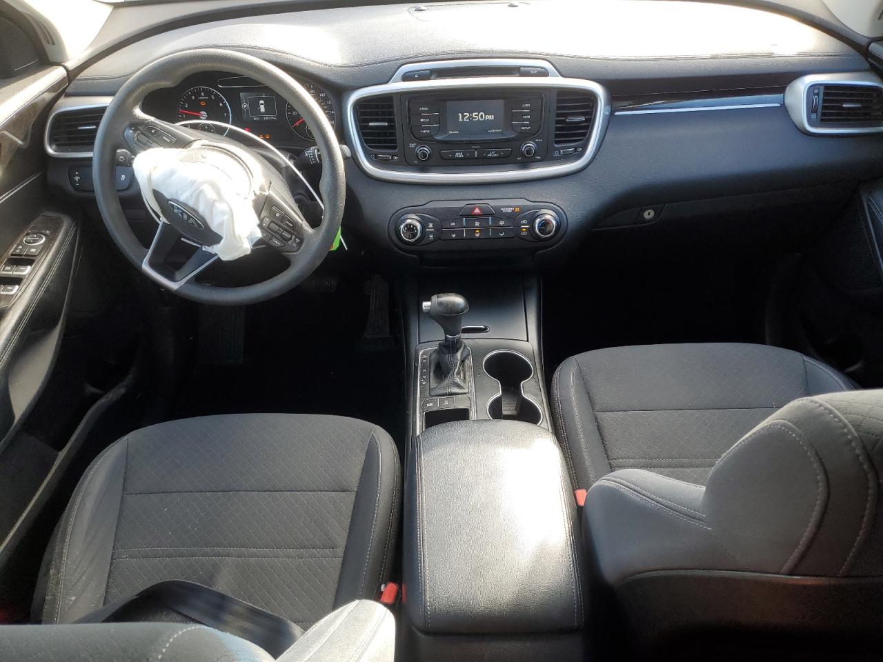 2018 Kia Sorento - Image 8