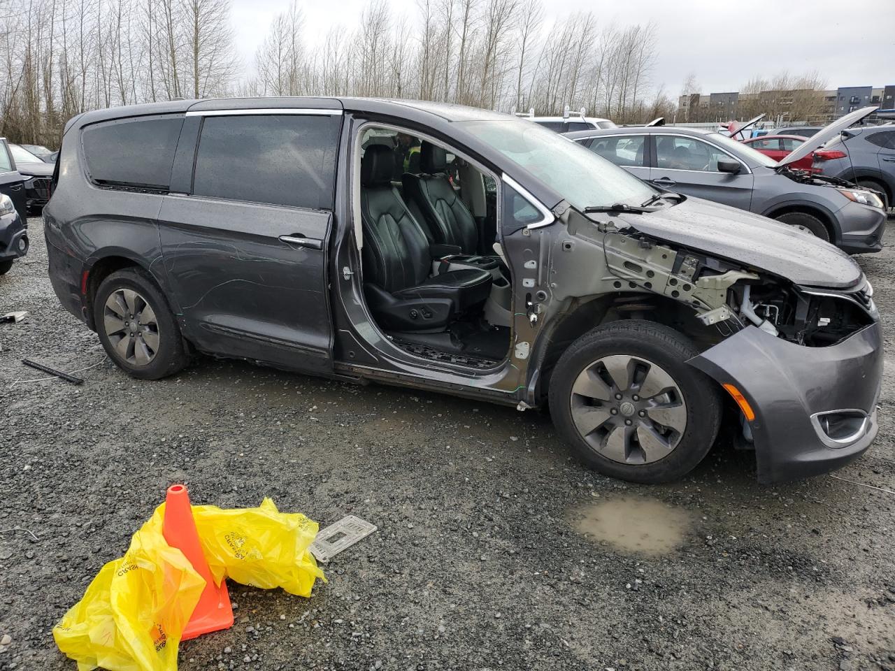 2018 Chrysler Pacifica - Image 4