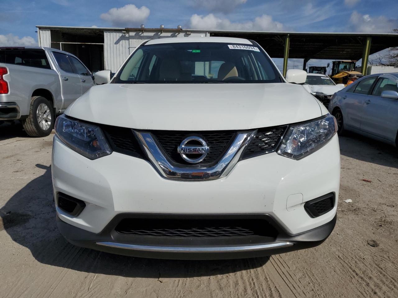 VIN KNMAT2MT7GP680444 2016 NISSAN ROGUE no.5