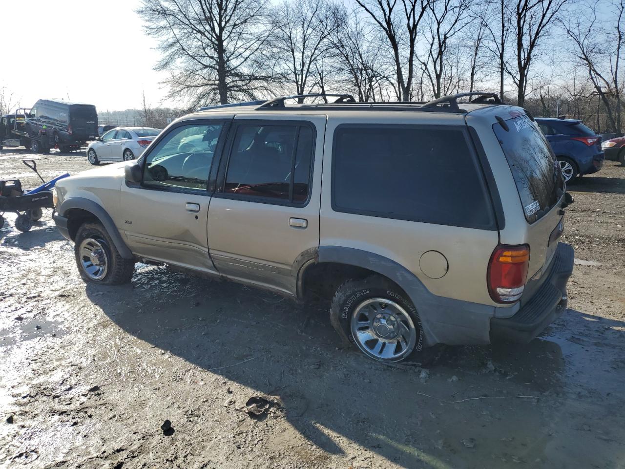 2000 Ford Explorer - Image 2