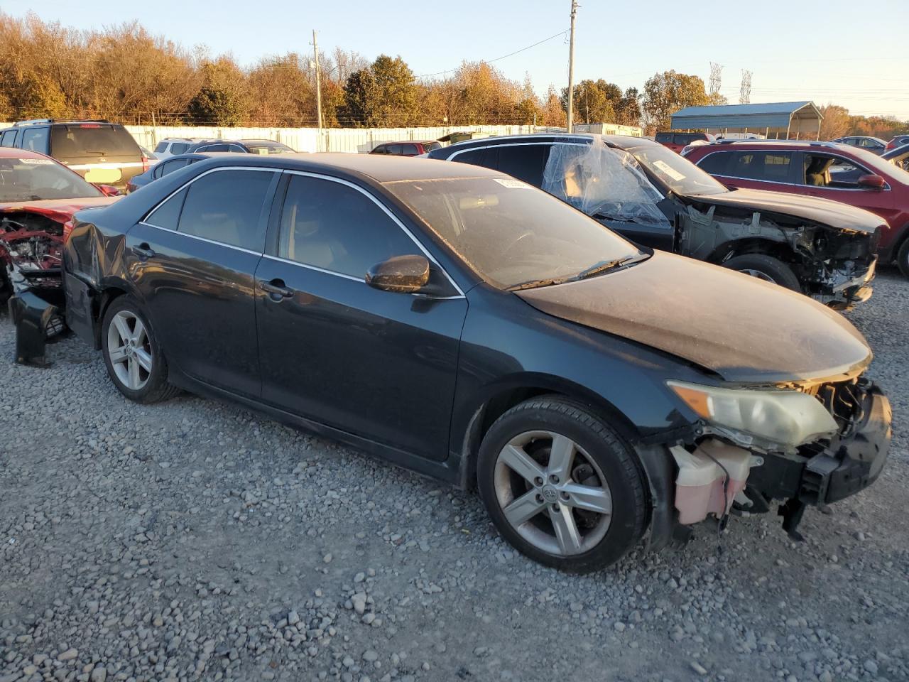 VIN 4T1BF1FK4EU405585 2014 TOYOTA CAMRY no.4