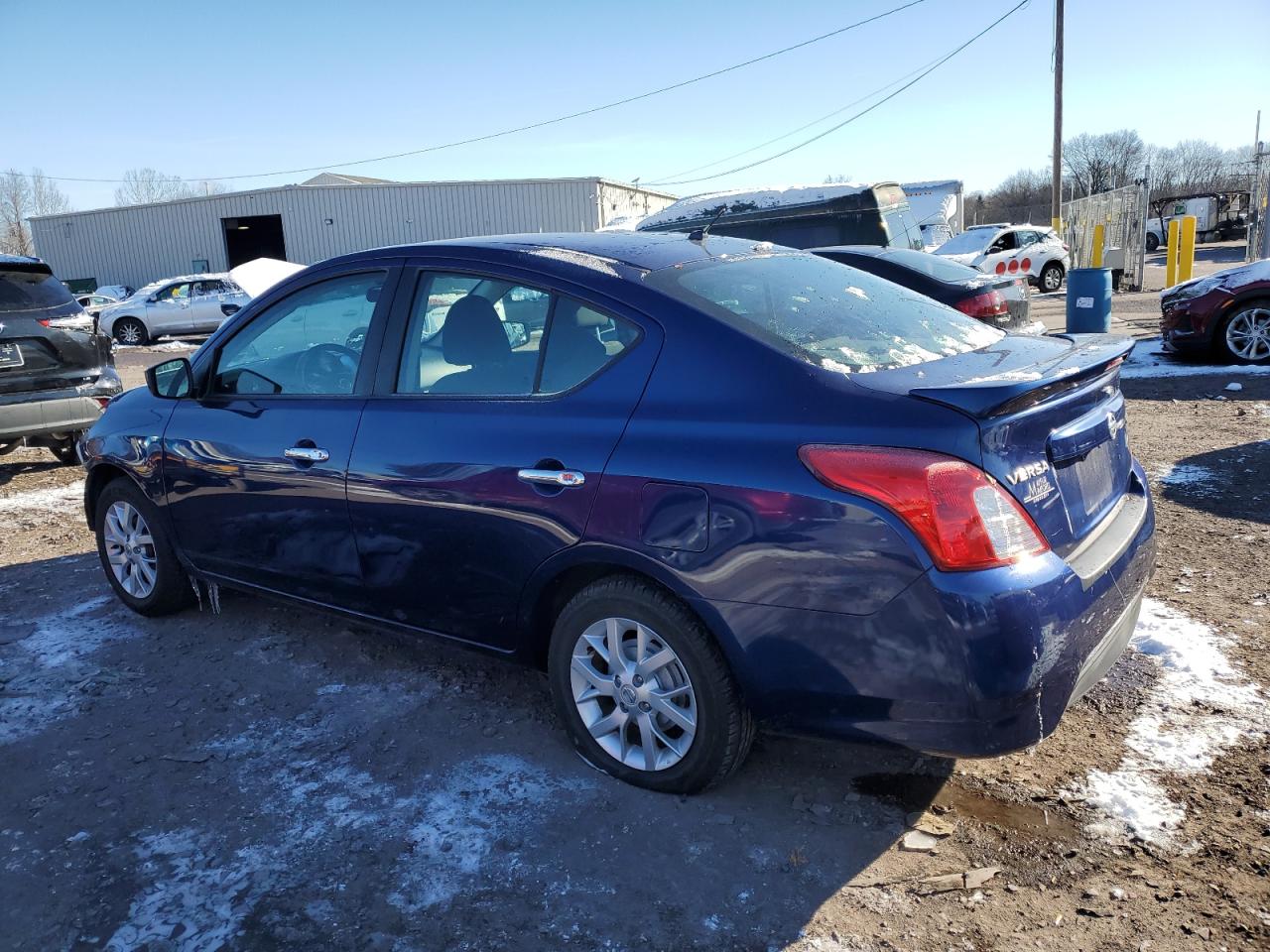 VIN 3N1CN7AP3JL879763 2018 NISSAN VERSA no.2