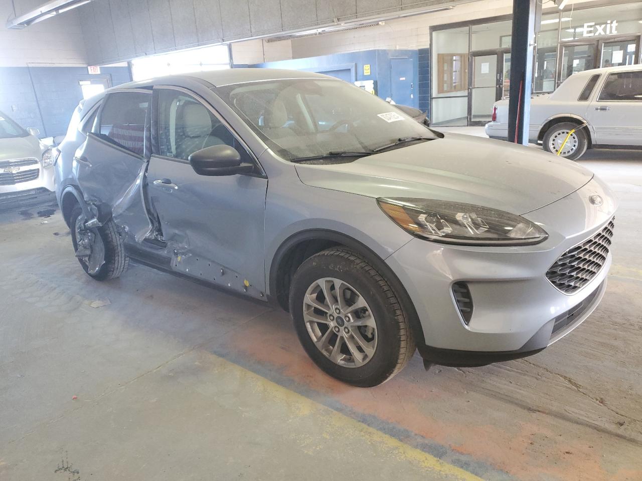 2022 Ford Escape - Image 4